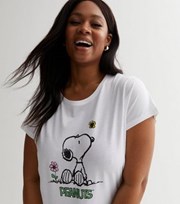 New Look Curves White Snoopy Peanuts Logo T-Shirt